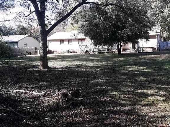 3rd image of 2460 Lansdowne Ct