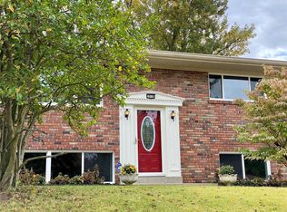 10138 Glenfield Ter, Saint Louis, MO