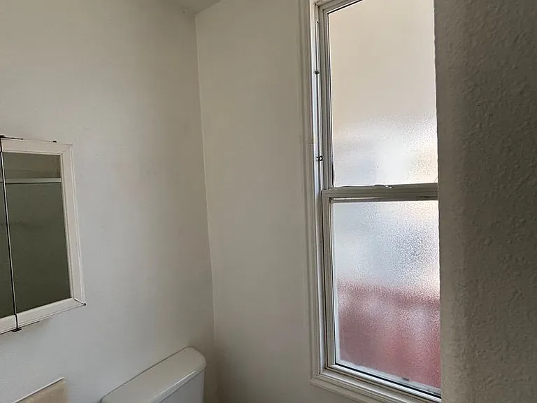 515 S Grant Ave — Photo 8