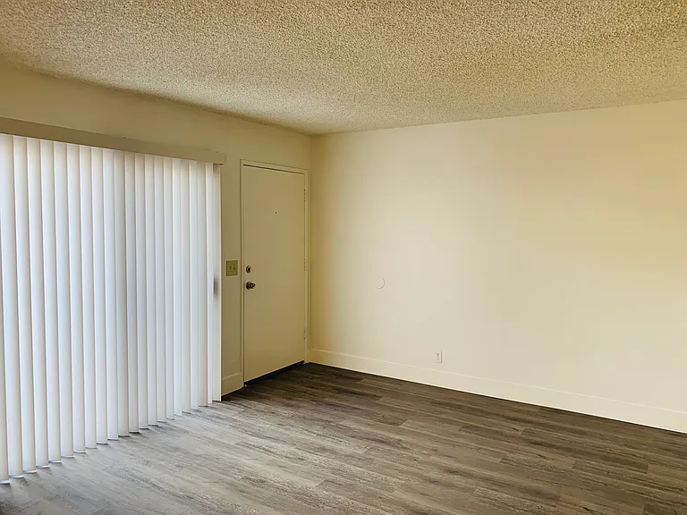 1200 S Sharon Cir #5A — Photo 8