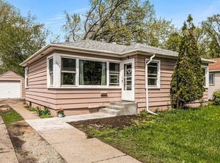 1005 13th St N, Moorhead, MN 56560