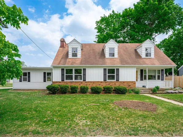 121 N Sponable St, Marengo, IL 60152