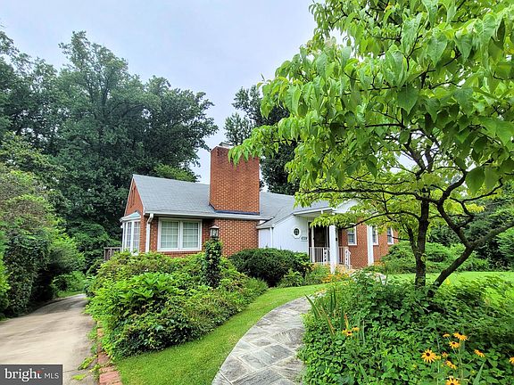 3rd image of 6328 Columbia Pike