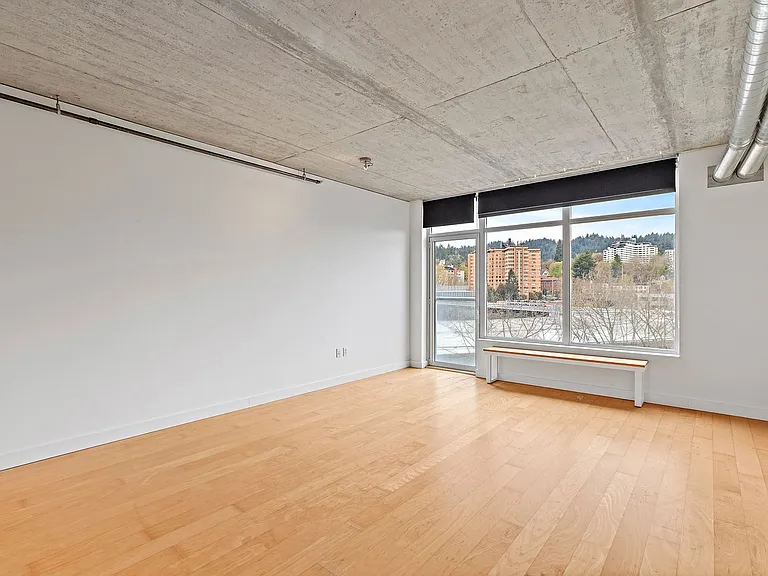 1926 W Burnside St #812 — Photo 13