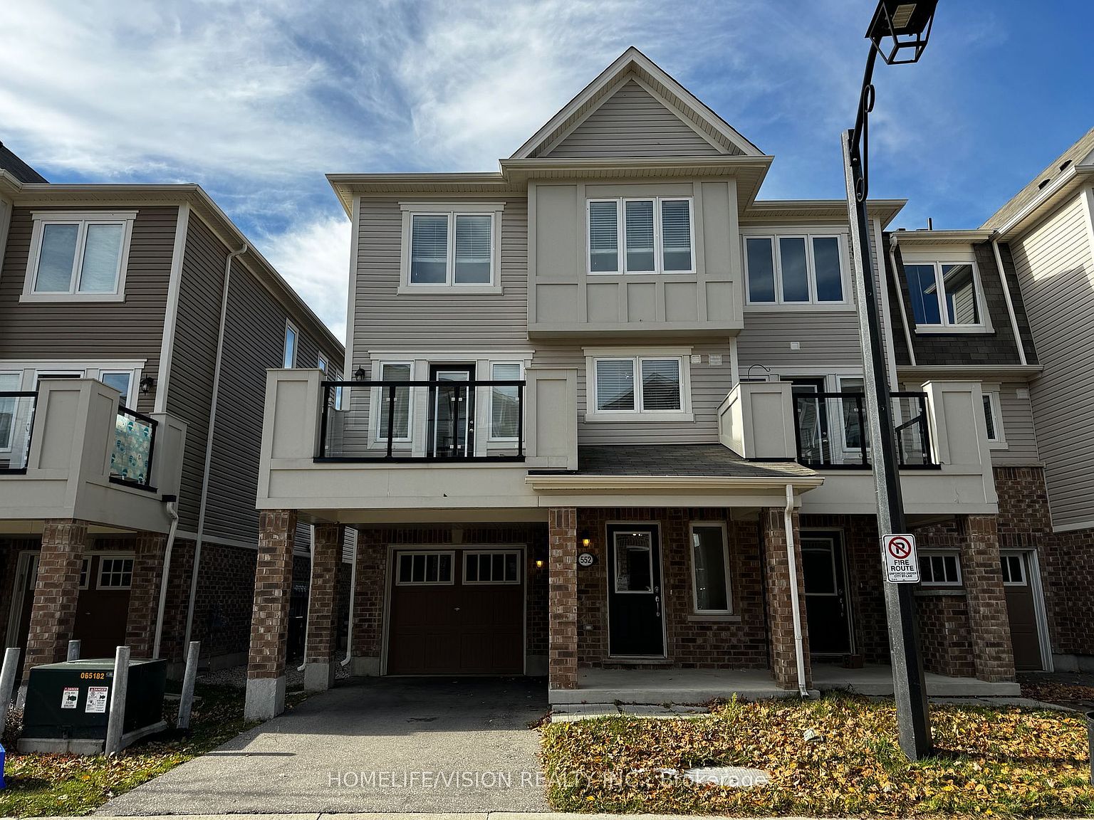 552 Goldenrod Ln, Kitchener, ON N2R 0L7 | Zillow