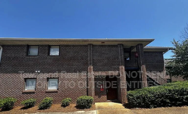1005-4 Ancestry Dr — Photo 19