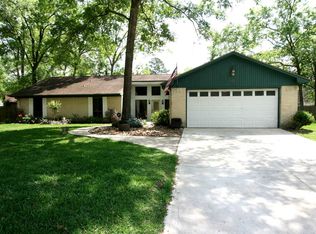 807 Spinnaker Ct, Crosby, TX 77532