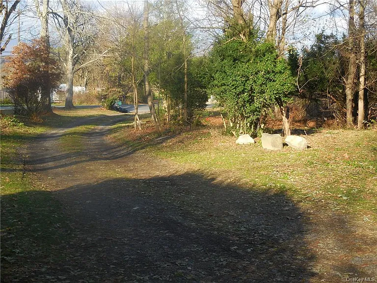 1931 State Route 52 — Photo 2