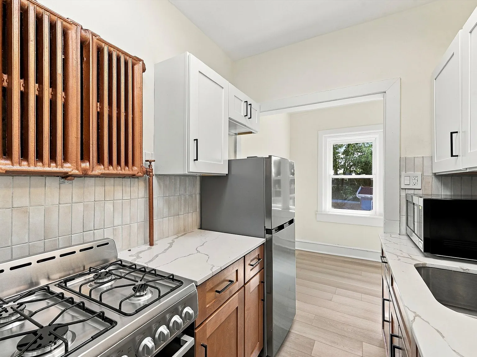 1 bed, 800 sqft, $1,850 — Photo 4