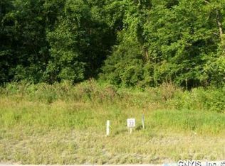 107 Jacobs Ln, Chittenango, NY 13037