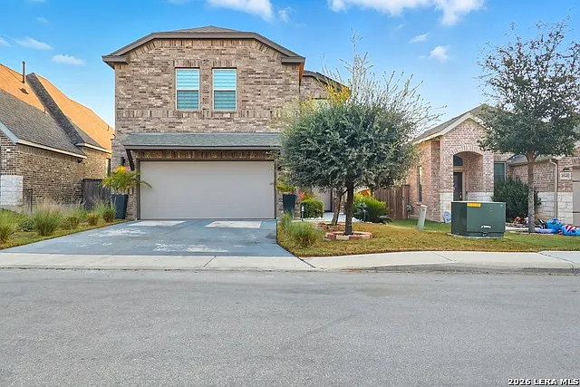 4 bed, 2.5 bath, 2119 sqft, $2,200 — Photo 1