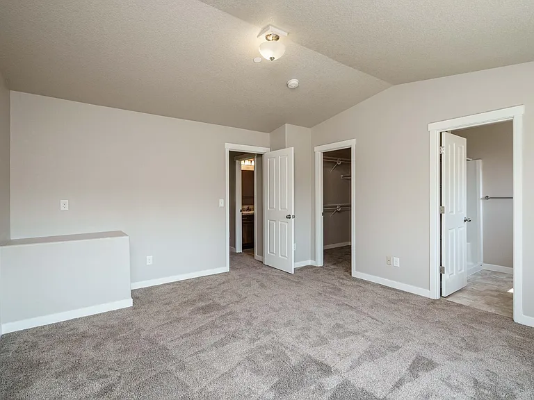 10912 NE 8th Cir — Photo 22