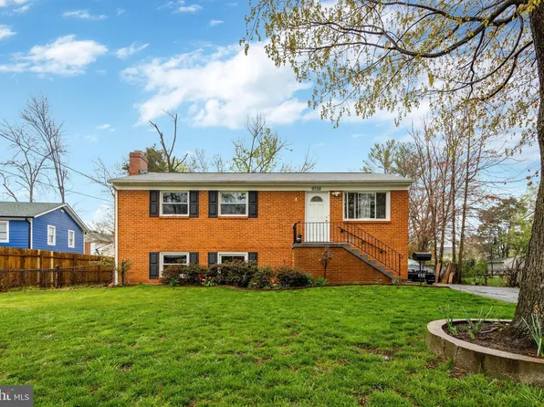 9728 Lafayette Ave, Manassas, VA 20109