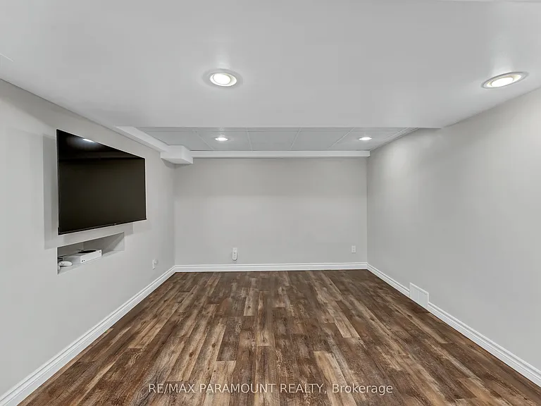 3104 Longfellow Ave — Photo 28
