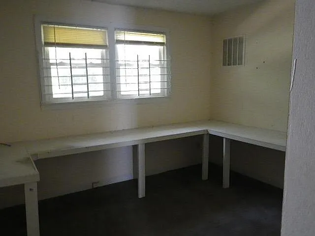Optional office
