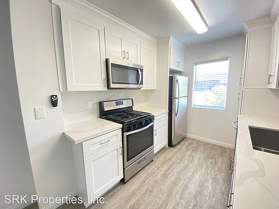 5th image of 3445 Mentone Ave APT 207