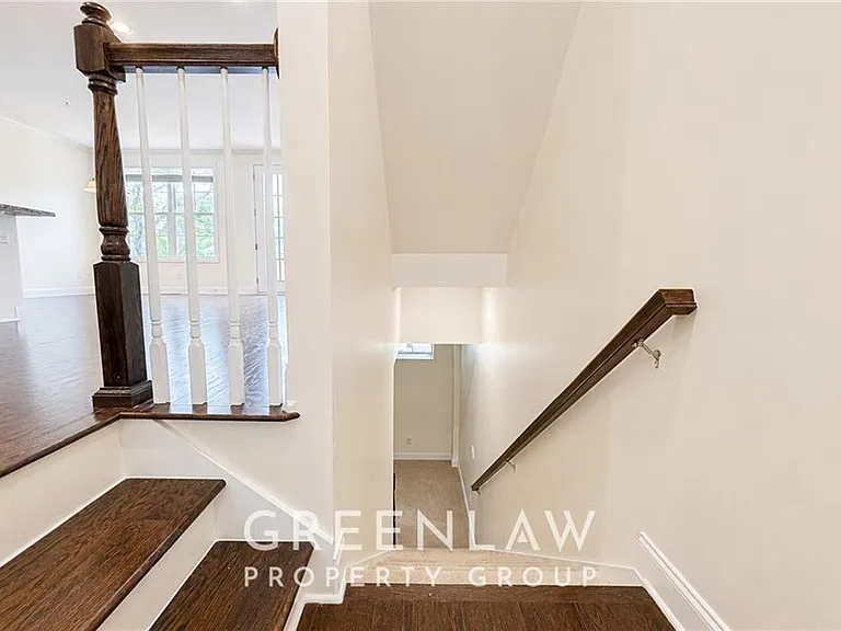 7403 Lowery Oak Dr — Photo 15