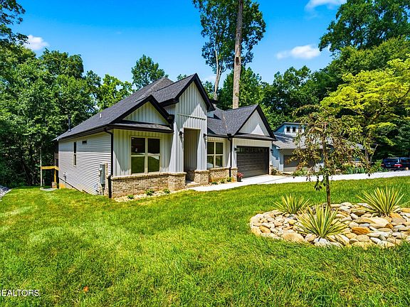 3rd image of 153 Inata Cir