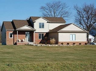 4663 Seymour Lake Rd, Oxford, MI 48371