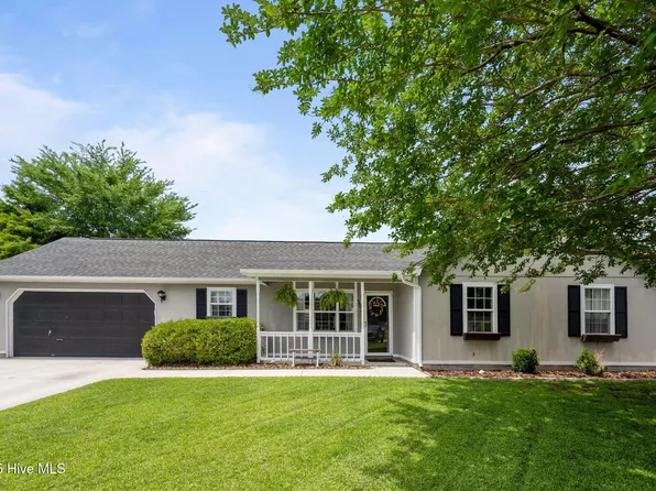 302 Mertz Court, Hubert, NC 28539