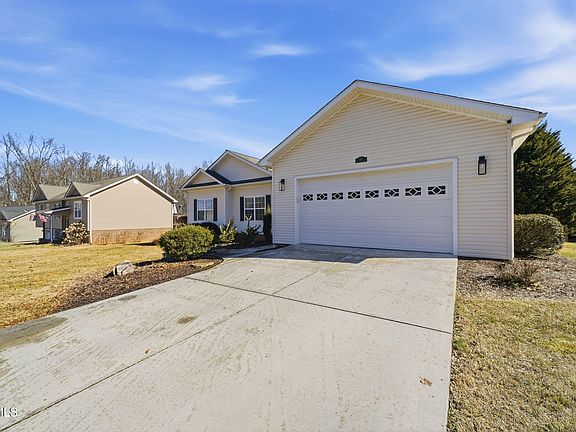 3rd image of 163 Dean Archer Rd