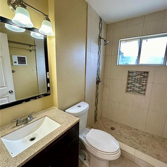 823 S 17th Ave — Photo 18