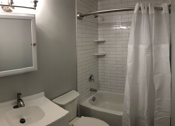 2nd image of 731 Belleville Ave #16