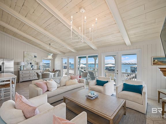 5th image of 32620 River Rd