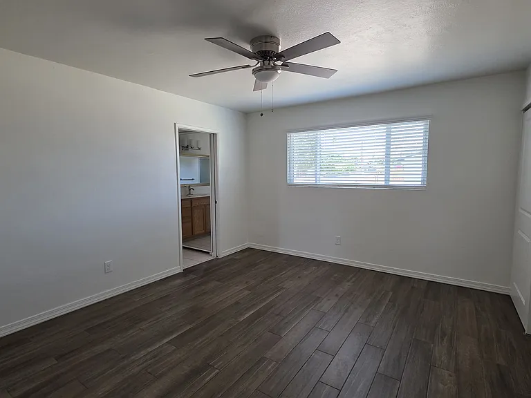 7001 E Latham St — Photo 5