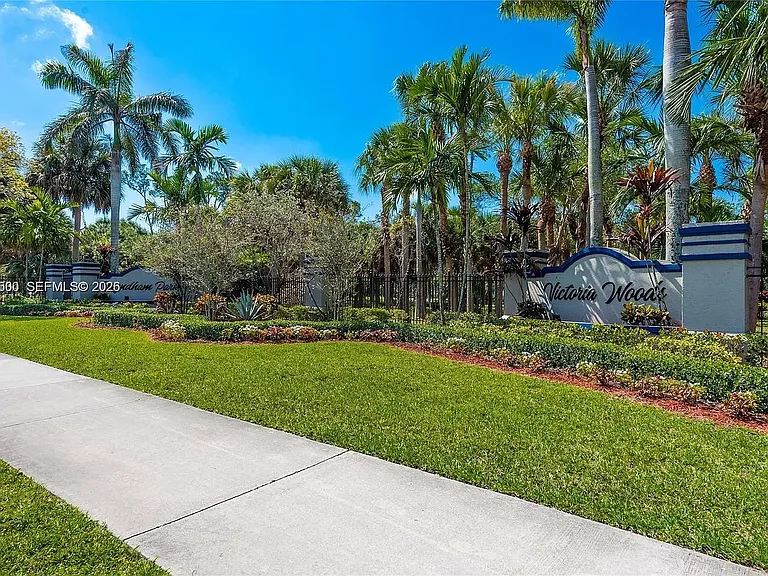 5800 Rambler Rose Way — Photo 34