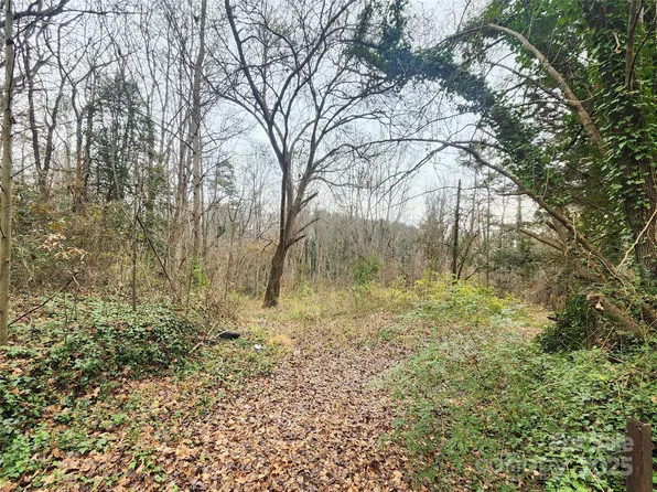 0 4th St SW, Hickory, NC 28602