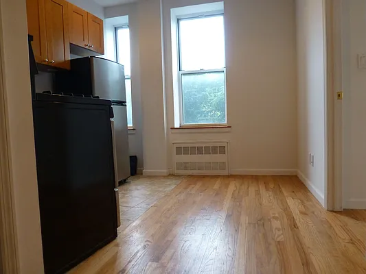 Rented by Charie Properties LLC | media 9