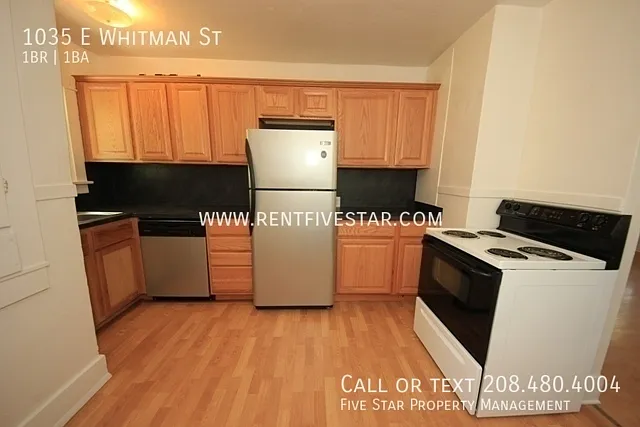 1035 E Whitman St — Photo 6