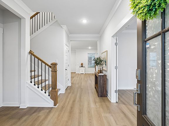 3rd image of 2461 Williams Ridge Dr