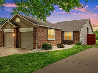 6 Kemper Ct, Lake Saint Louis, MO 63367