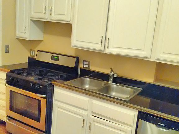 4th image of 1514 N Wieland St APT 1R