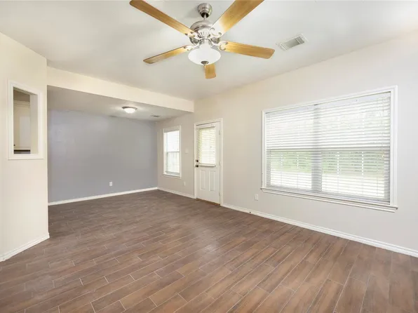 100 Artesian Way, Roman Forest, TX 77357