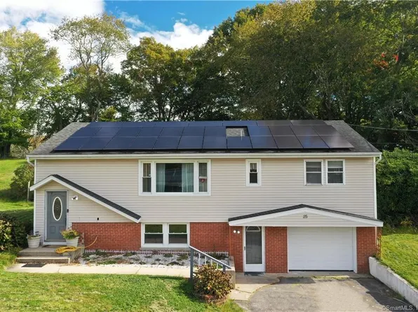 25 Rockwood Drive, Waterford, CT 06385