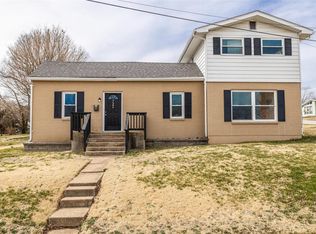 722 E State St, Union, MO 63084