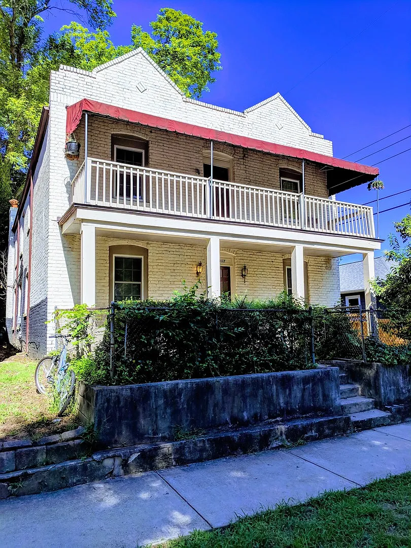 Building Photo - 8 N. Dooley Ave.*