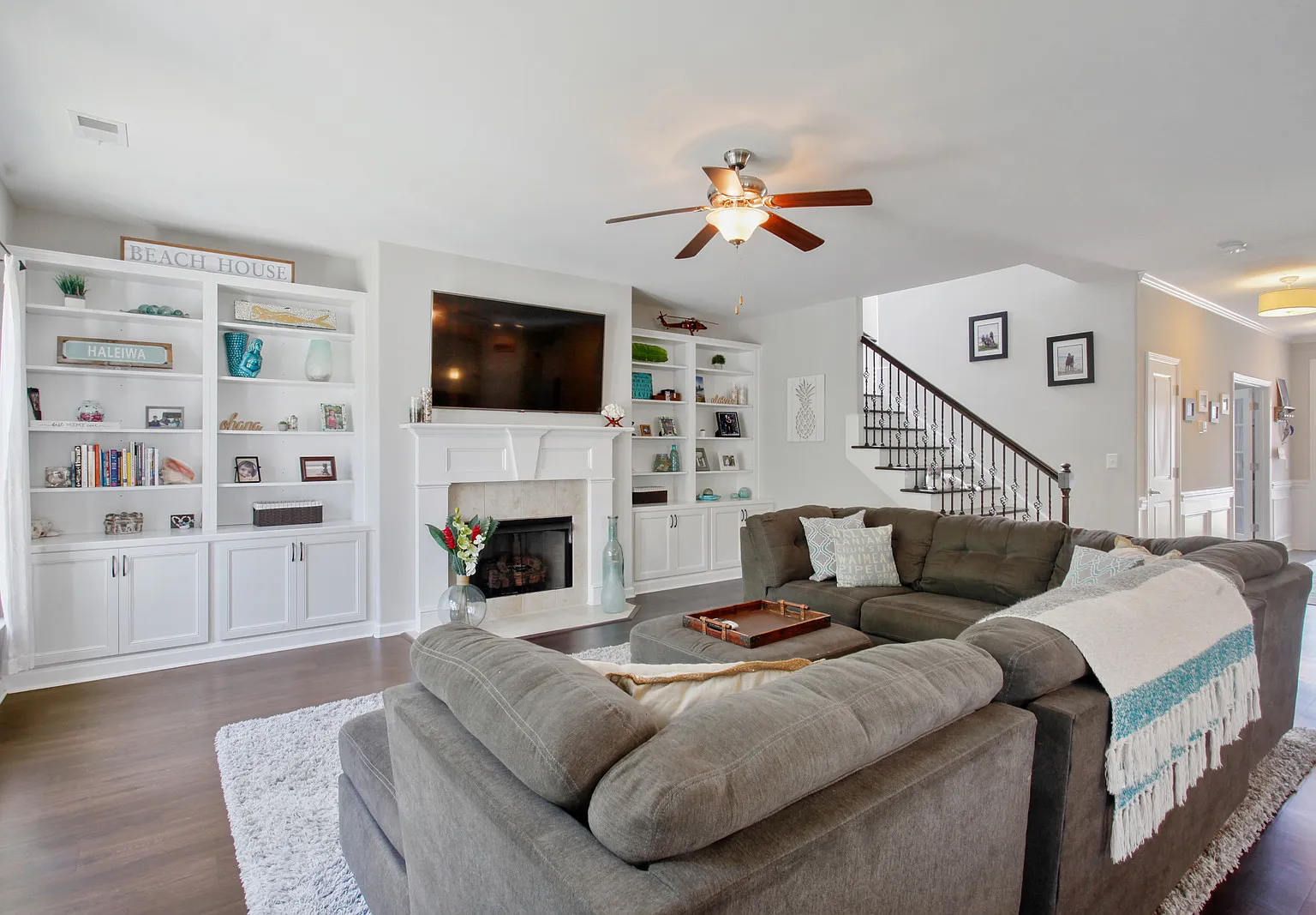 4 bed, 2.5 bath, 2950 sqft, $3,100 — Photo 3