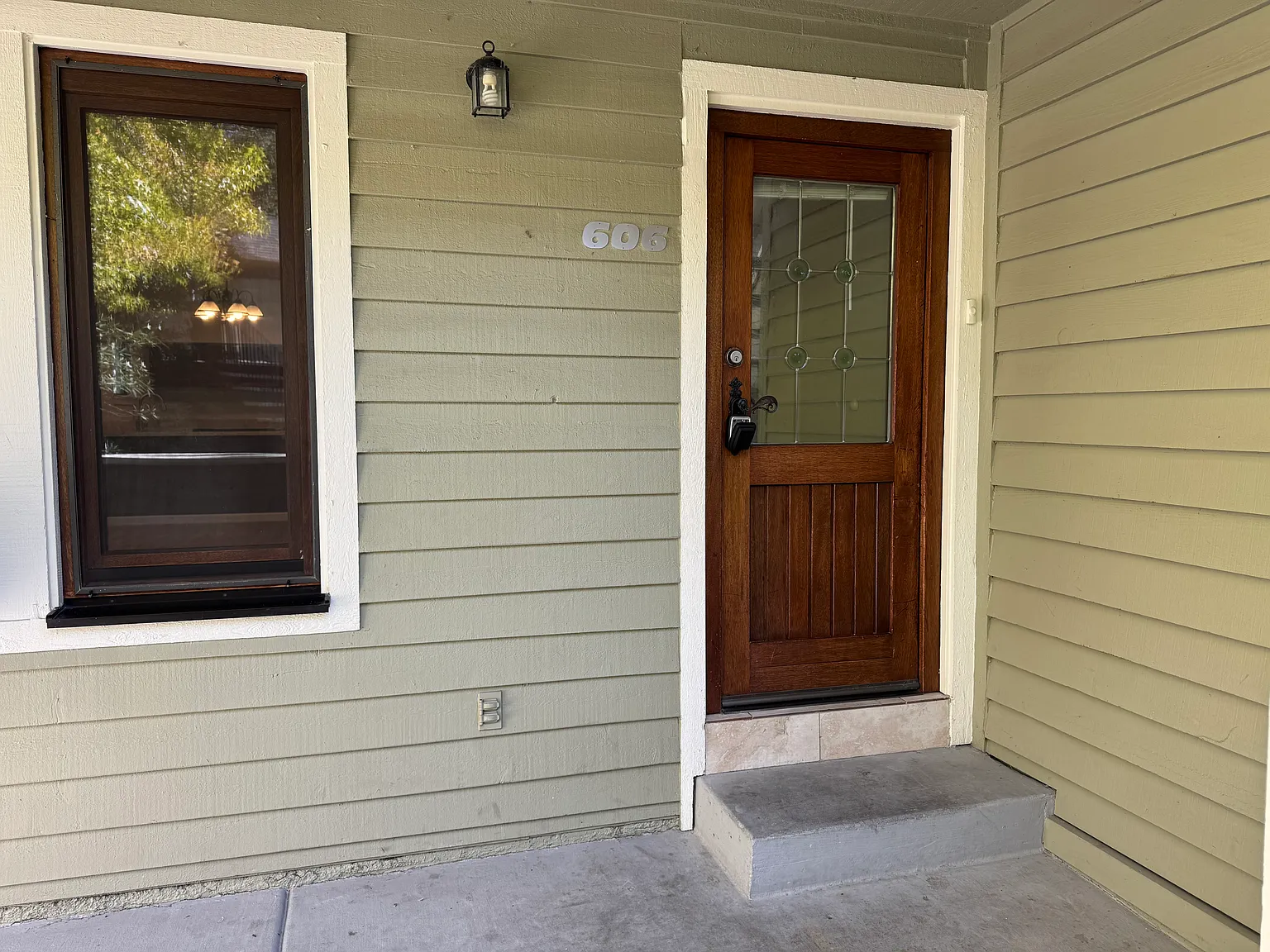 3 bed, 1260 sqft, $3,430 — Photo 4