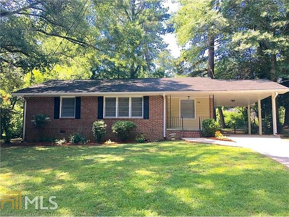 2nd image of 241 Stoneybrook Dr