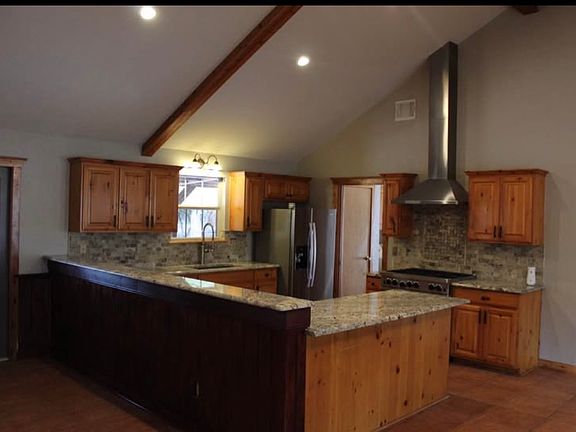 4th image of 1007 Encanto Way