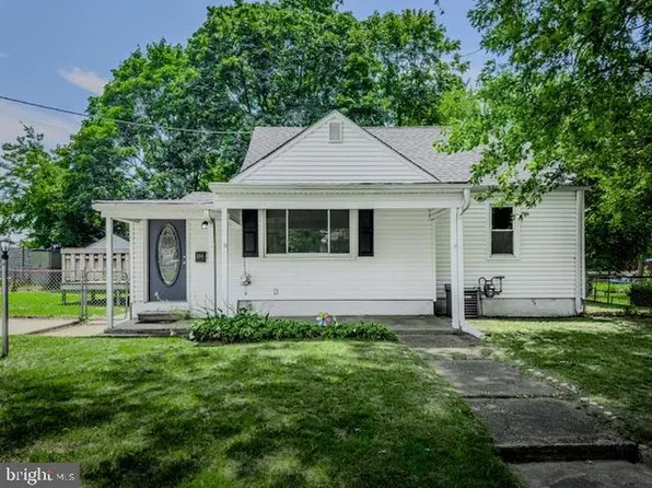 116 10th Ave, Glendora, NJ 08029