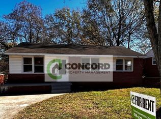 1607 Willow Rd, Greensboro, NC 27401