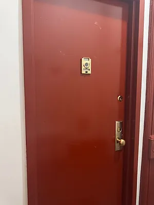 Rented by Perry Associates NYC Inc | media 19