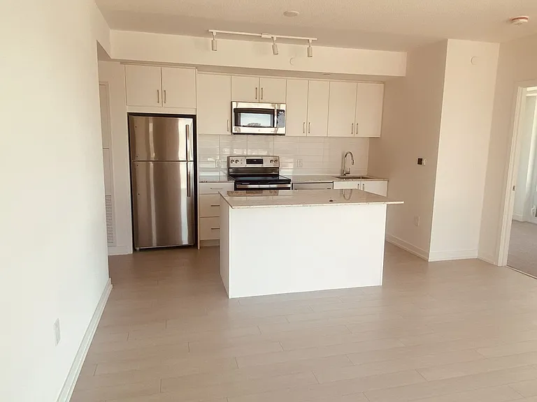 4010 Eglinton Ave W #331 — Photo 21