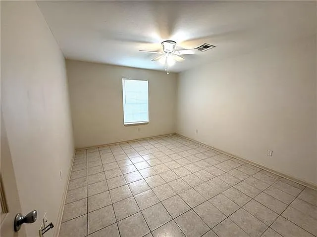 318 Hammond St — Photo 9