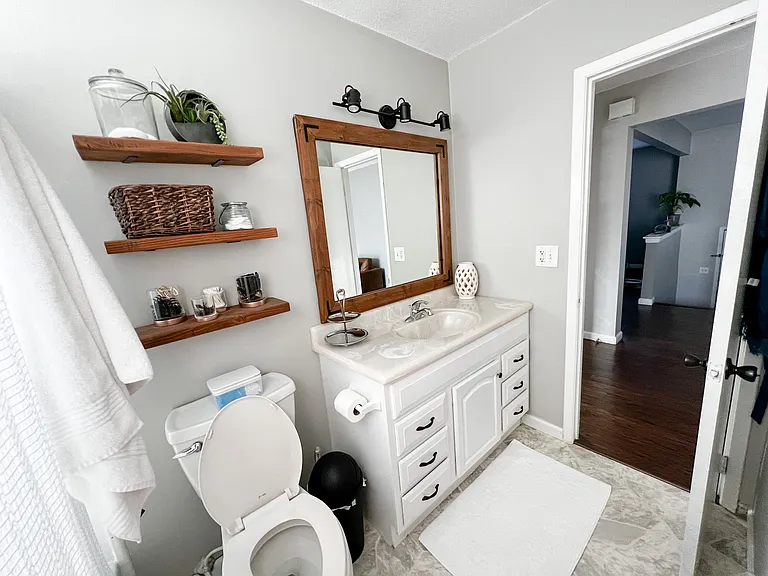323 SE Melody Ln — Photo 38